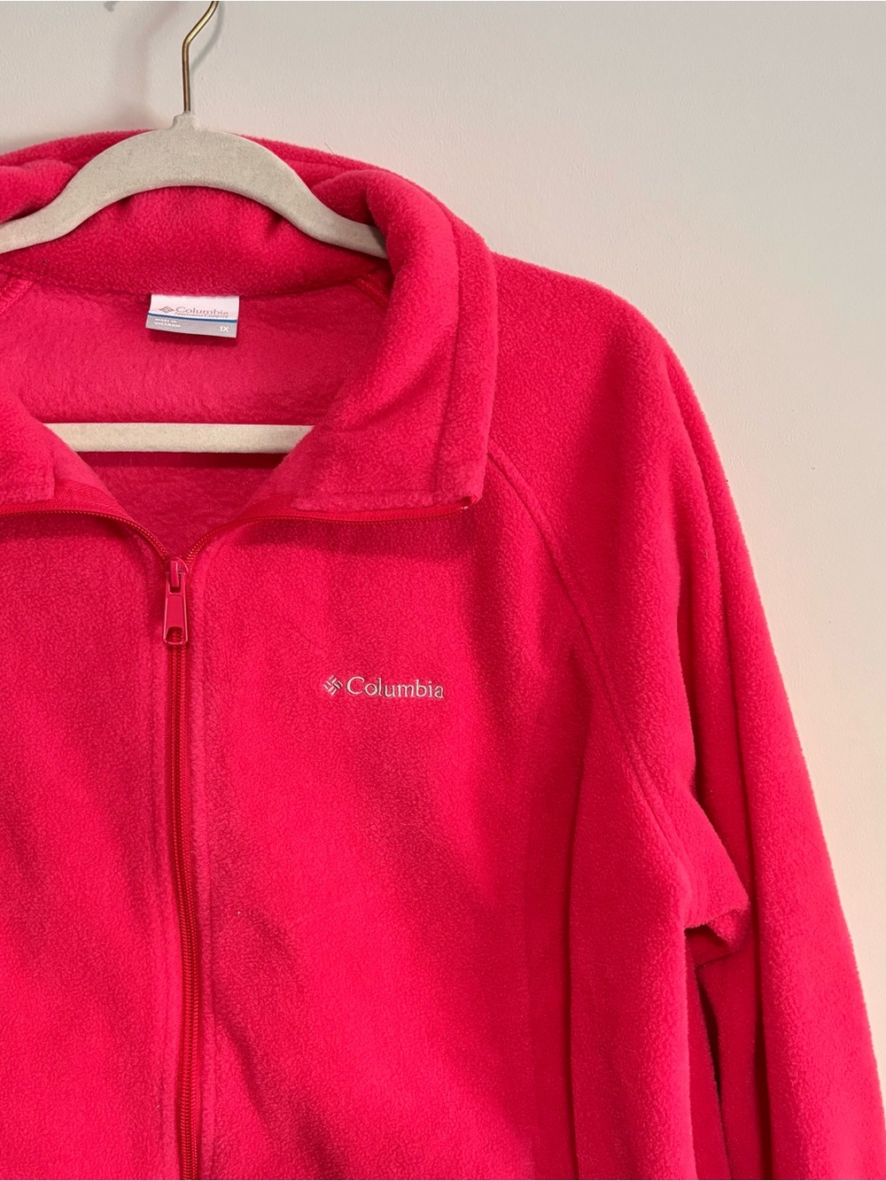 Columbia Women’sBright Pink Full-Zip Benton’s Fleece Jacket